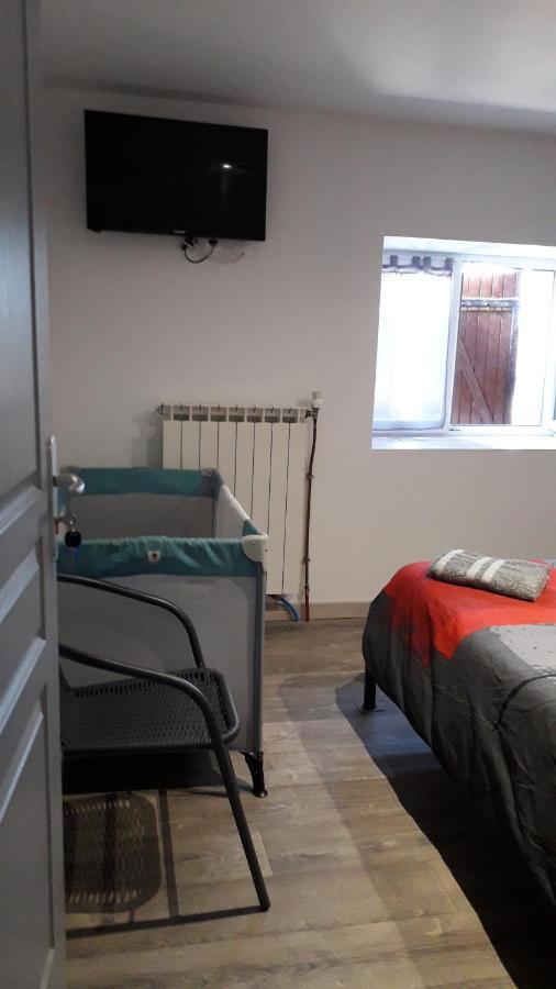 Les Tremieres Bed & Breakfast Saint-Paul-des-Fonts Luaran gambar
