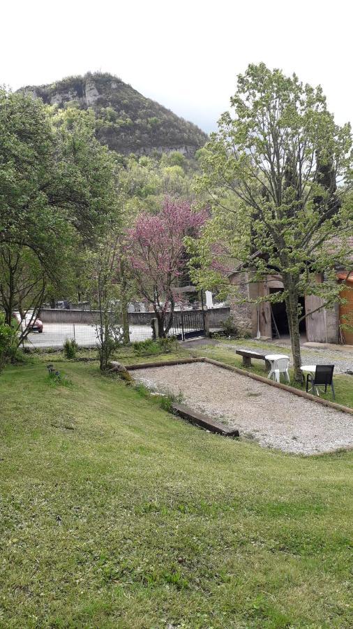 Les Tremieres Bed & Breakfast Saint-Paul-des-Fonts Luaran gambar