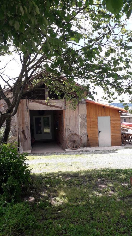 Les Tremieres Bed & Breakfast Saint-Paul-des-Fonts Luaran gambar