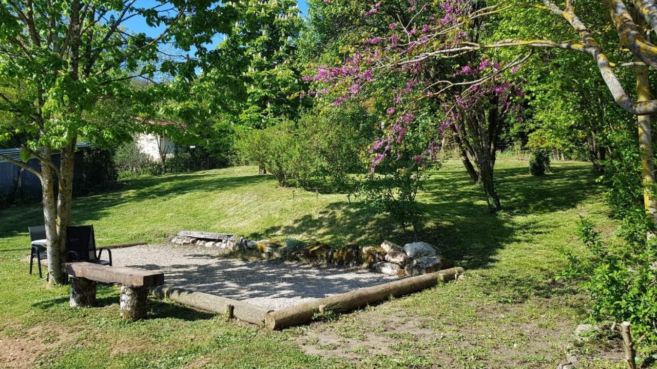 Les Tremieres Bed & Breakfast Saint-Paul-des-Fonts Luaran gambar